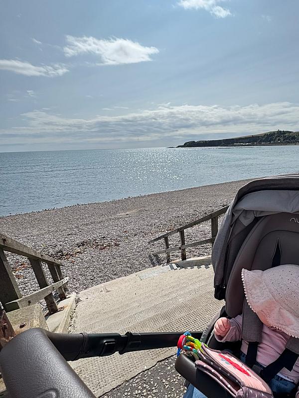 A beach walk, coffee and playtime in Stonehaven